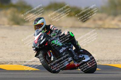 media/Dec-17-2022-SoCal Trackdays (Sat) [[224abd9271]]/Turn 7 Set 1 (1125am)/